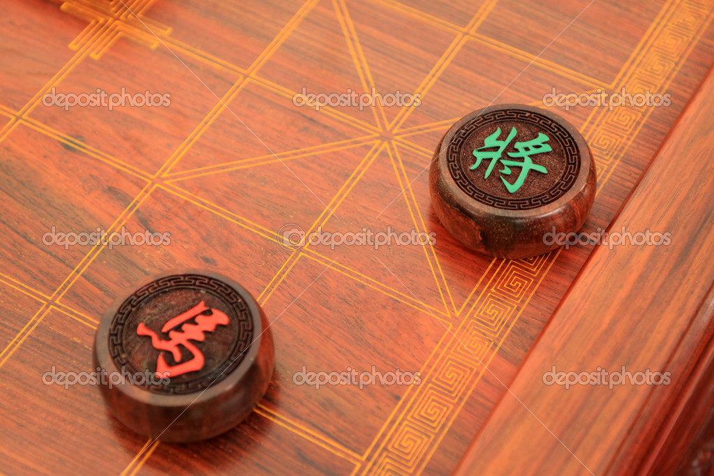 Chess software interface highlighting analysis features